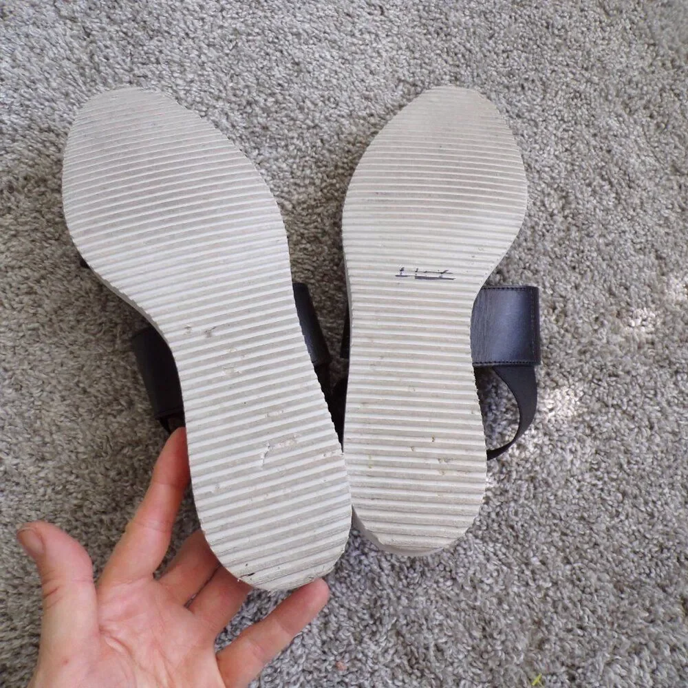 Everlane Black leather platform sandals 11